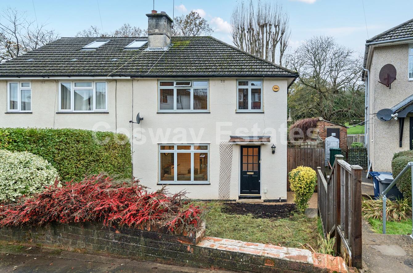 Woodcote Avenue, Mill Hill, NW7, London